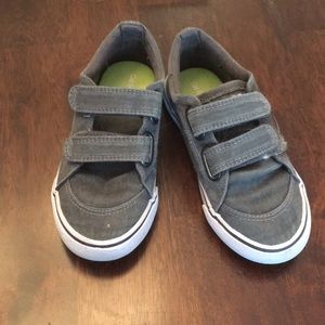 Cat & Jack gray canvas toddler boy sneakers